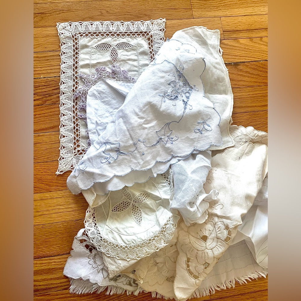 Elegant Vintage White and Cream Lace Dolies / Linens